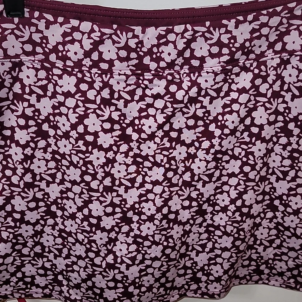 Tranquility skort purple flowers all over print stretchable pull on B8